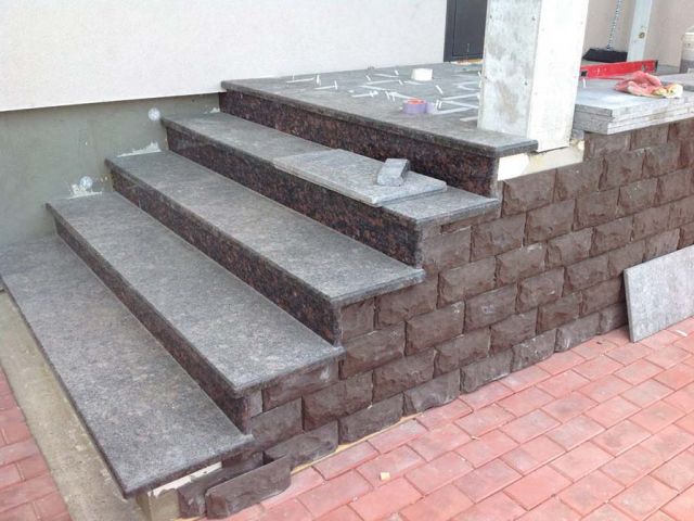 Гранитные ступени